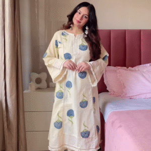 Cream Kurta with Black Embroidered Floral Dupatta – Elegant Ethnic Set for Women