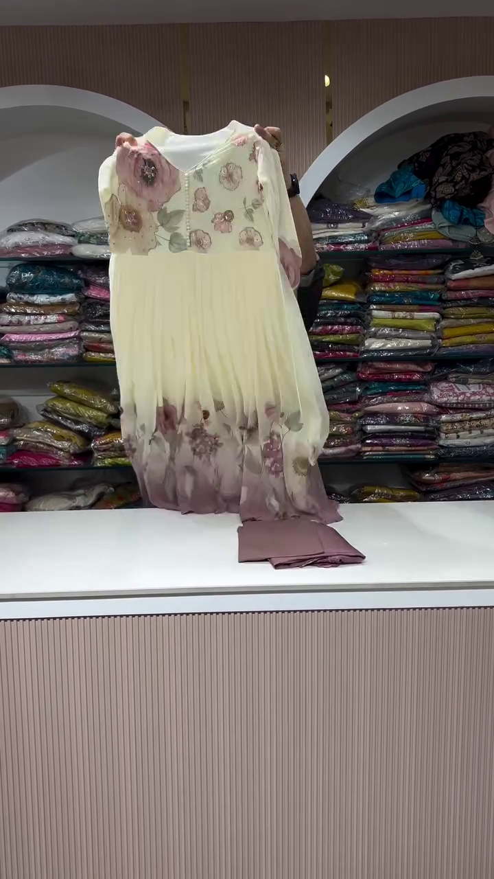 Elegant Mauve and Floral Printed Three-Piece Ensemble - Image 3