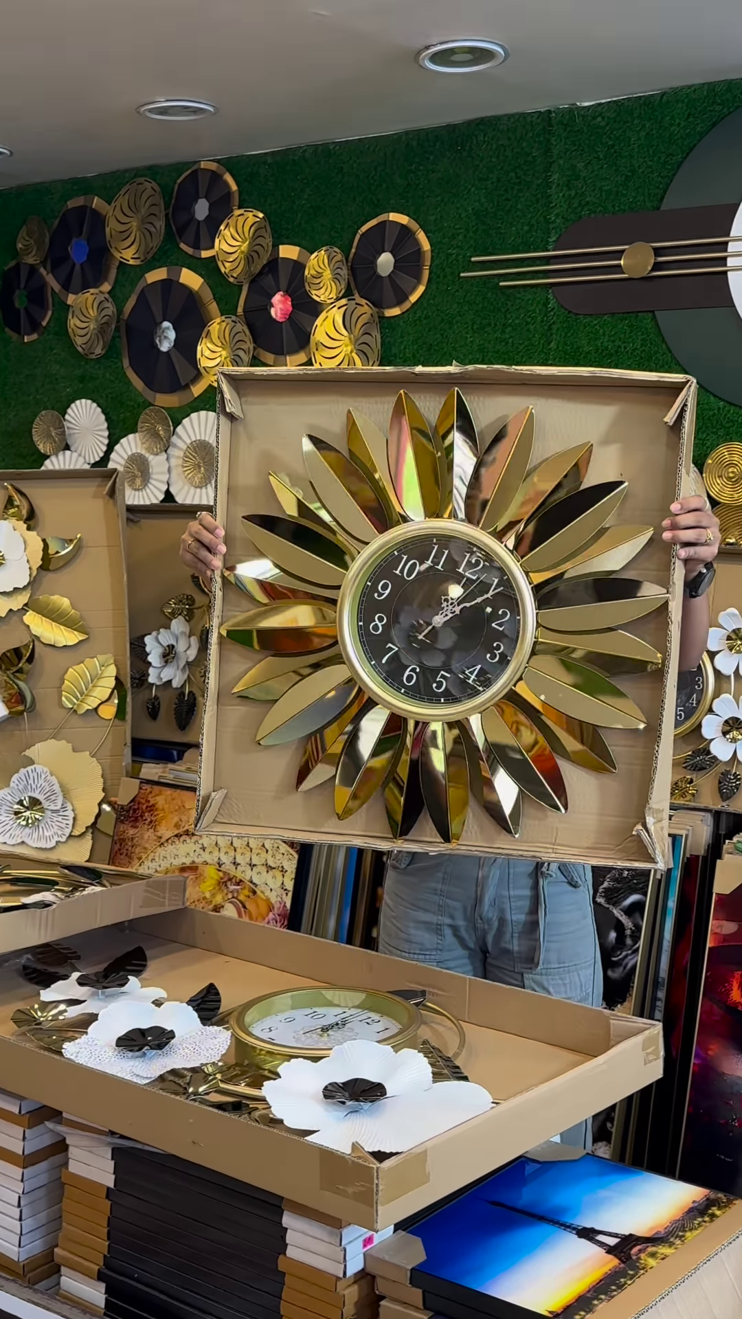 Luxury Large-Scale Floral Wall Clock with Gold and Silver Leaf Accents – Designer Home Decor Statement Piece - Image 12