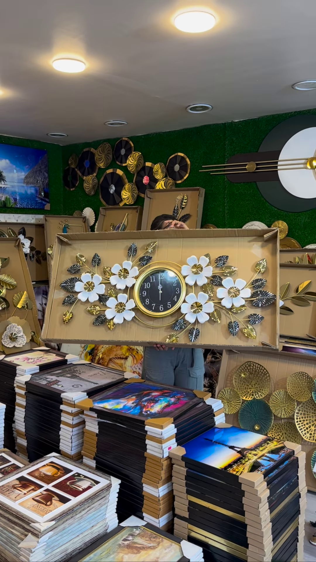 Luxury Large-Scale Floral Wall Clock with Gold and Silver Leaf Accents – Designer Home Decor Statement Piece - Image 11