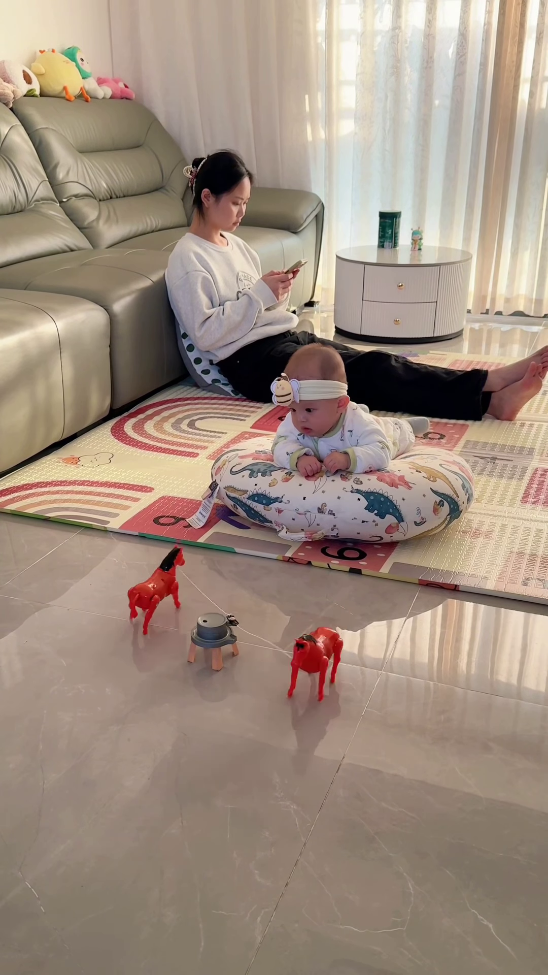 Mechanical Walking Horse Toy for Kids - Image 2